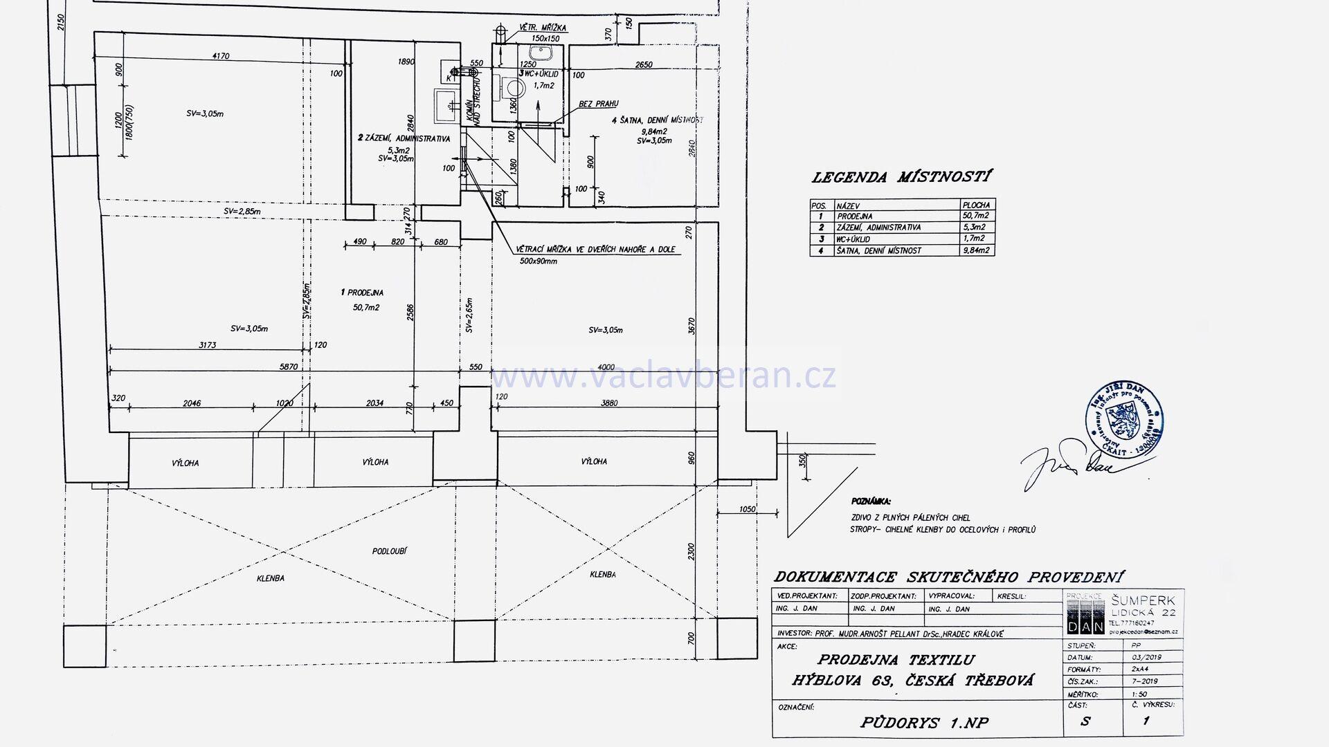 Pronájem komerčních prostor na frekventovaném místě 67,54m2, Česká Třebová – Hýblova 63