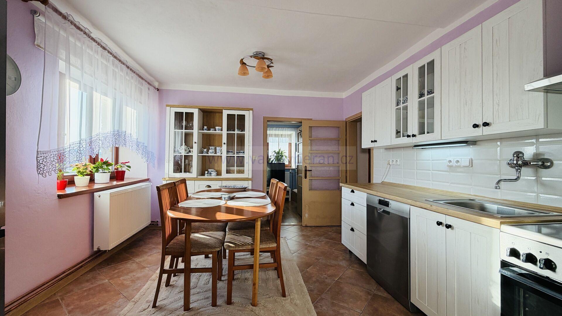 RD 3+1, 1+1, 378m2, zahrada 1278m2, Pazucha č.p. 1 u Litomyšle