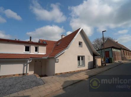 C0199T01 (1).jpg | Prodej - dům/vila, 260 m²