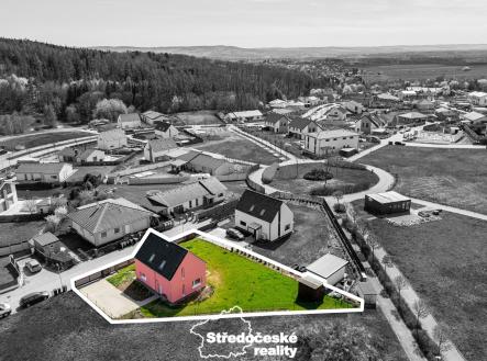 pohled na pozemek a dům | Prodej - dům/vila, 100 m²