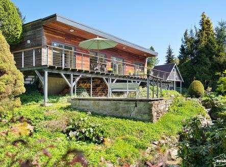 Pohled na dům a zahradu | Prodej - dům/vila, 87 m²