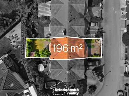 letecký pohled na dům a pozemek | Prodej - dům/vila, 110 m²