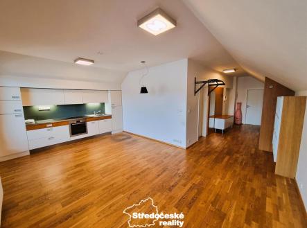 Chodba + pokoj | Pronájem bytu, 2+kk, 90 m²