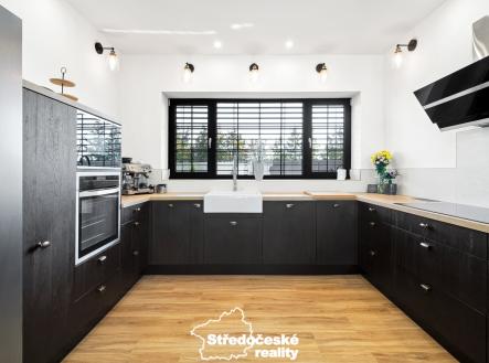 1NP kuchyň | Prodej - dům/vila, 240 m²
