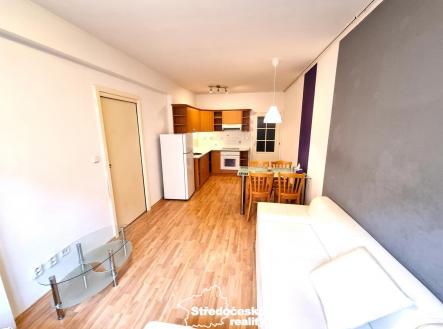 Pohled na kuchyň | Pronájem bytu, 2+kk, 40 m²