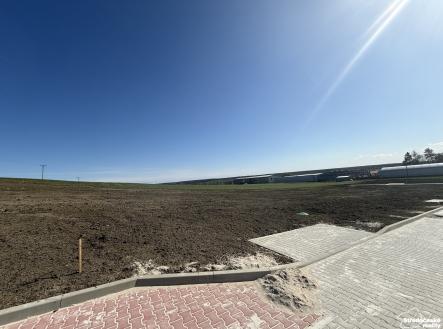 pohled na pozemek č. 14 - aktuální stav | Prodej - pozemek pro bydlení, 892 m²