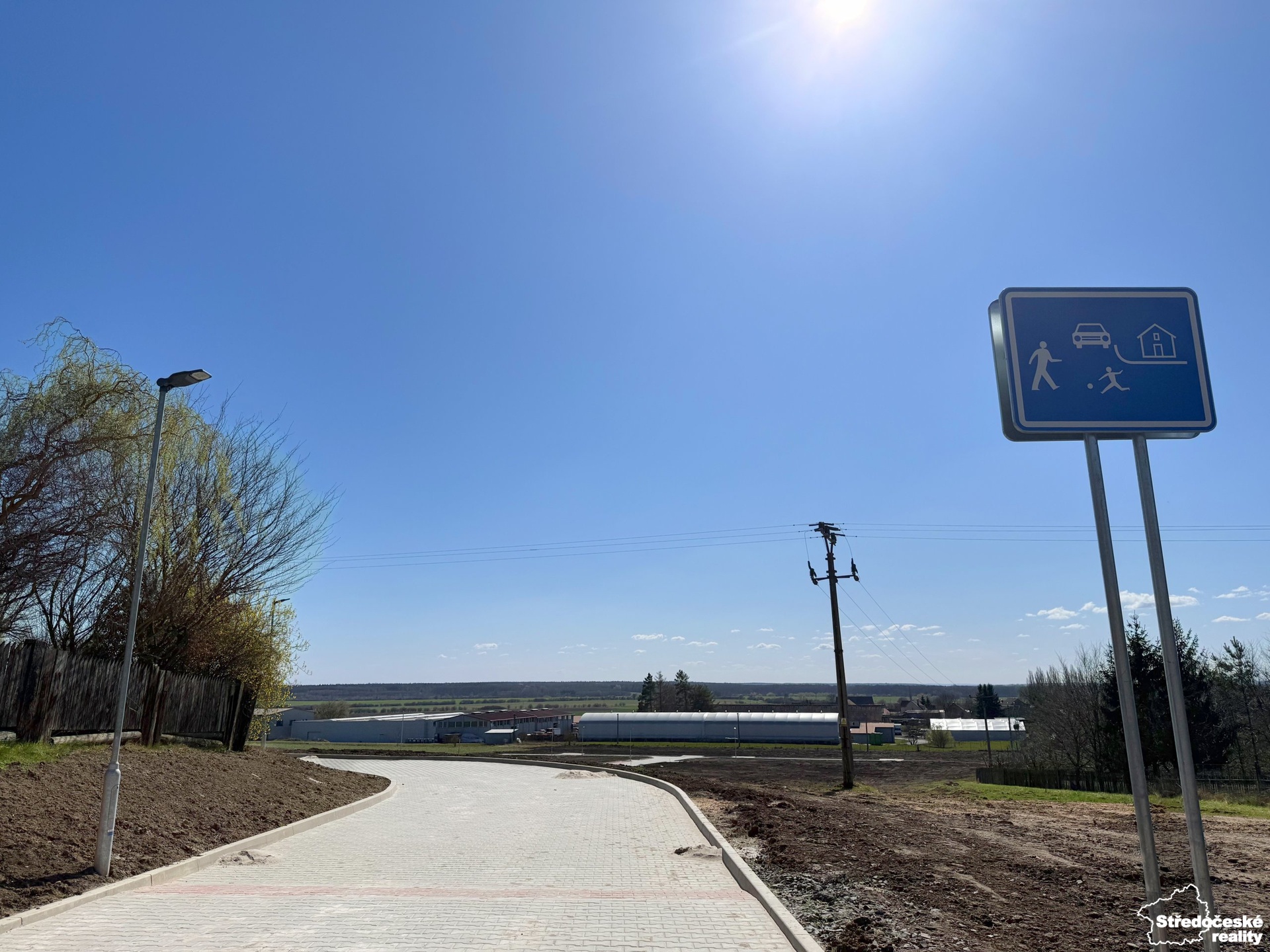 vjezd do nové obytné zóny - aktuální stav