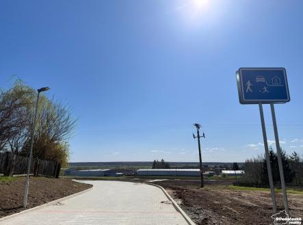 vjezd do nové obytné zóny - aktuální stav | Prodej - pozemek pro bydlení, 1 420 m²