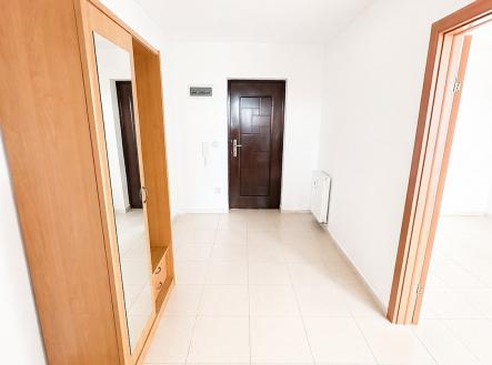 pronájem_byt_Újezd nad Lesy_chodba | Pronájem bytu, 1+kk, 35 m²