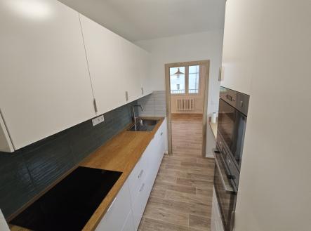 Obrázek k zakázce č.: 691466 | Pronájem bytu, 4+1, 88 m²