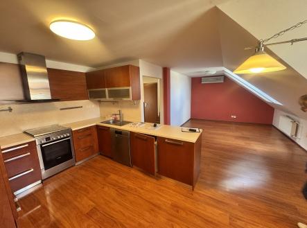 Obrázek k zakázce č.: 729561 | Pronájem bytu, 4+kk, 119 m²