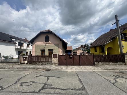 Obrázek k zakázce č.: 733001 | Prodej - dům/vila, 160 m²