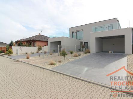 Prodej - dům/vila, 248 m² obrázek