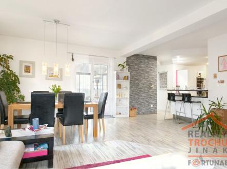 2.jpg | Prodej - dům/vila, 184 m²