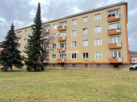 pohled na dům | Prodej bytu, 3+1, 68 m²