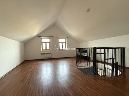 Fotka 3 | Pronájem bytu, 2+kk, 6 102 m²