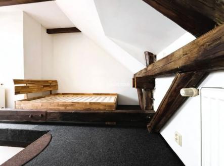 pohled na spací prostor | Pronájem bytu, 1+kk, 33 m²