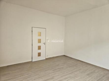 Fotka 12 | Pronájem bytu, 2+1, 81 m²
