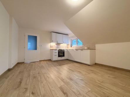 Fotka 2 | Pronájem bytu, 4+kk, 112 m²