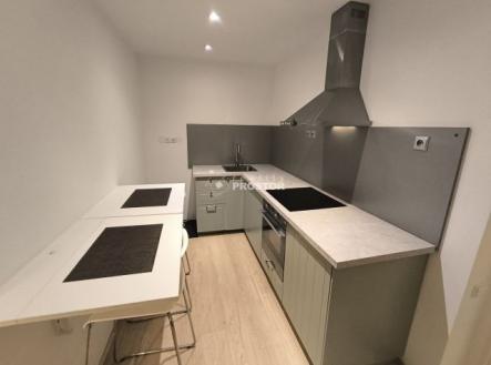 Kuchyň | Pronájem bytu, 2+kk, 39 m²