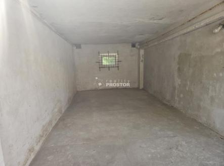 Fotka 4 | Pronájem - malý objekt/garáž