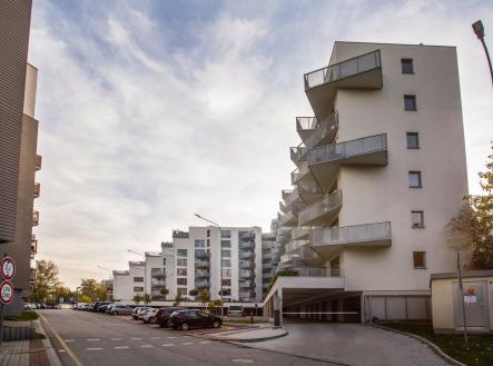 Pronájem bytu, 1+kk, 28 m² obrázek