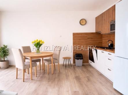 foto: 1 | Pronájem bytu, 1+kk, 51 m²