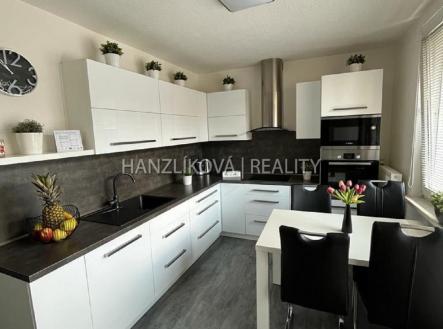 Pronájem bytu, 3+1, 80 m² obrázek