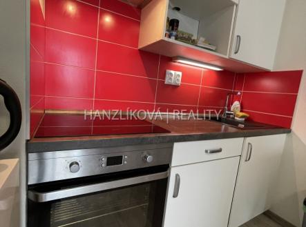 Pronájem bytu, 1+kk, 30 m² obrázek