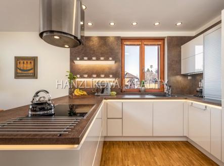 foto: 1 | Prodej - dům/vila, 460 m²