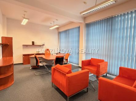 foto: 1 | Pronájem - kanceláře, 52 m²
