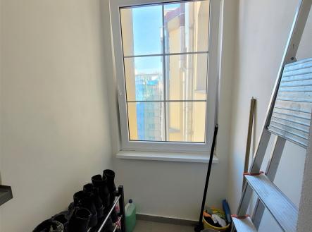 . | Pronájem bytu, 2+1, 60 m²