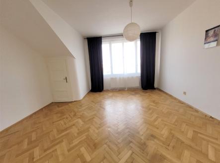. | Pronájem bytu, 2+kk, 65 m²