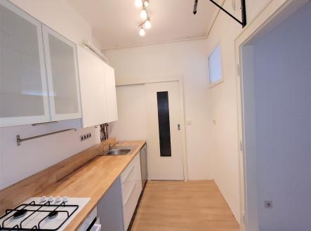 . | Pronájem bytu, 2+kk, 65 m²