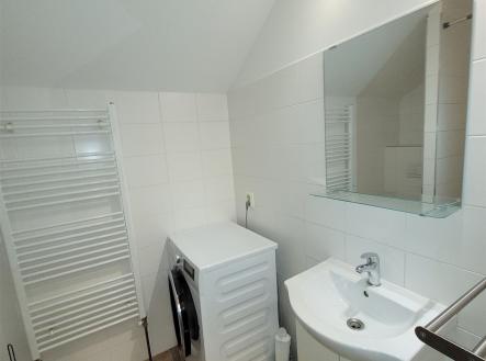 . | Pronájem bytu, 2+kk, 65 m²