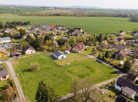 pohled na pozemek | Prodej - pozemek pro bydlení, 1 521 m²