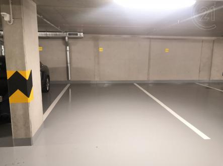 Parkovací stání | Pronájem - malý objekt/garáž