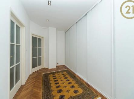 . | Pronájem bytu, 3+1, 104 m²