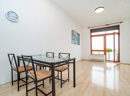 obývací pokoj s kuchyňským stolem | Pronájem bytu, 2+kk, 55 m²