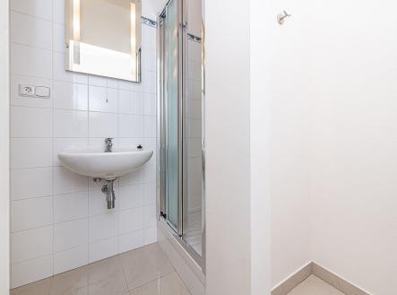 . | Prodej - obchodní prostor, 86 m²