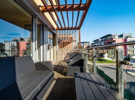 . | Pronájem bytu, 2+kk, 60 m²