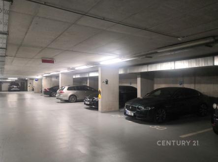 . | Pronájem - malý objekt/garáž