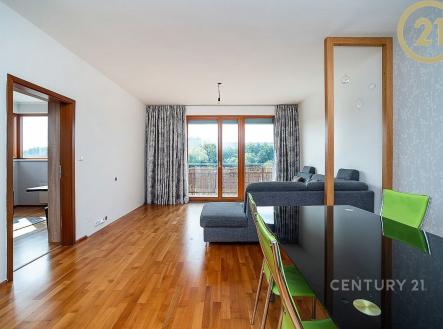 . | Pronájem bytu, 4+kk, 109 m²
