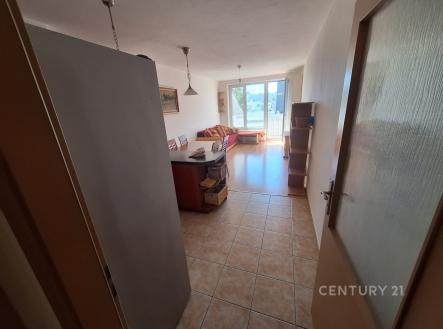 Obývací pokoj zařízený nábytkem | Pronájem bytu, 3+kk, 75 m²