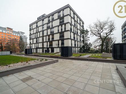 . | Pronájem bytu, 2+kk, 58 m²