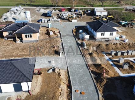 foto: 1 | Prodej - pozemek pro bydlení, 590 m²