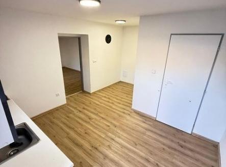 . | Pronájem bytu, 2+kk, 40 m²