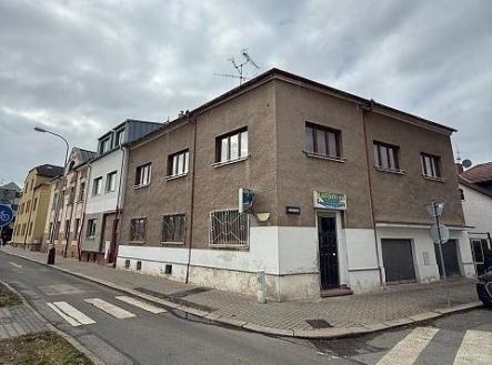 . | Pronájem - dům/vila, 490 m²