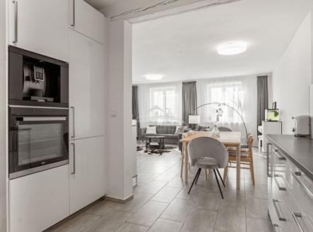 Fotka 8 | Prodej - dům/vila, 480 m²