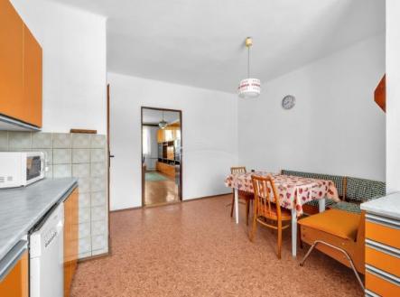Fotka 3 | Prodej - dům/vila, 270 m²